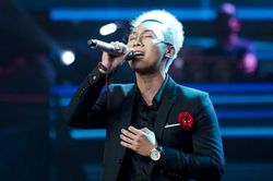 Thí sinh The Voice bị tố gửi tin nhắn gạ tình dung tục cho nhiều người