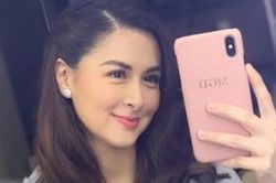 'Mỹ nhân đẹp nhất Philippines' rạng rỡ trở lại sau một tháng sinh con