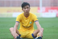 Phan Văn Đức chấn thương, nguy cơ lỡ vòng loại World Cup 2022