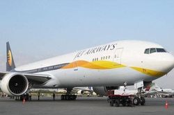 Doanh nhân hoang báo có khủng bố trên máy bay vì... muốn người yêu mất việc