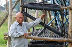 Người 'giữ hồn' bờ xe nước sông Trà