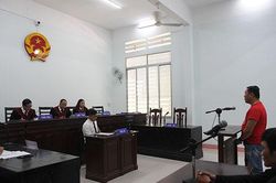 Lãnh án vì đánh bạn nhậu