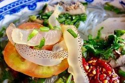 Khám phá bún sứa đặc sản Nha Trang khiến chị em mê mẩn