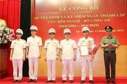 'Gắn hoạt động đối ngoại với công tác bảo vệ an ninh quốc gia'