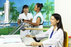 Nâng cao hơn nữa chất lượng phục vụ nhân dân