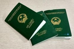 Xoay xở thế nào khi mất hộ chiếu?
