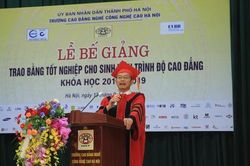 Chia sẻ xúc động của Hiệu trưởng Trường CĐ Công nghệ cao Hà Nội trong ngày chia tay 500 sinh viên