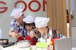 Gắn kết gia đình với 'Công thức hạnh phúc' tại Ajinomoto Cooking Studio