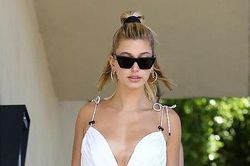 Kendall Jenner bị chê kém xinh khi xuất hiện cùng Hailey Bieber
