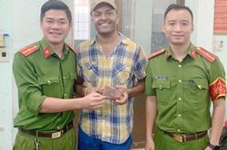 Trả tài sản cho du khách nước ngoài