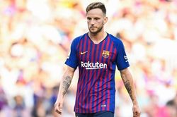 Barca đồng ý bán Rakitic cho MU, Arsenal mất Torreira