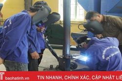 Nghề hàn thu nhập cao, nhiều xưởng cơ khí ở Hà Tĩnh vẫn thiếu thợ