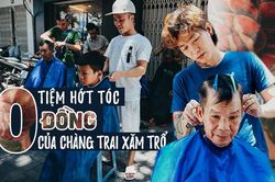 Ấm lòng chàng trai xăm trổ mở tiệm cắt tóc 0 đồng cho người nghèo Sài Gòn