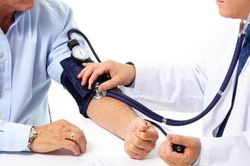 Thực phẩm cực độc với người bị huyết áp cao ngày nắng nóng