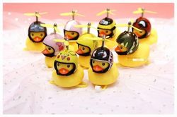 Kiếm tiền triệu từ trào lưu mũ bảo hiểm lắp chong chóng Doremon