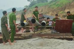 Ngăn chặn tình trạng khai thác cát trái phép trên sông Lô