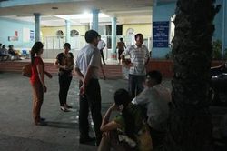 Cán bộ phòng nội vụ chết tại phòng làm việc, trên cổ có vết thương
