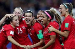 World Cup nữ 2019: Hà Lan, Canada dắt tay nhau vào vòng 1/8