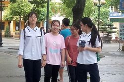 Tuyển sinh lớp 10 THPT ở Hà Nội: Điểm chuẩn giảm mạnh