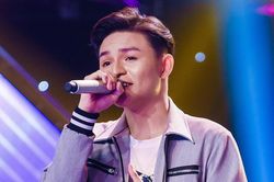 Thí sinh lên tiếng việc Tuấn Hưng tức giận rời ghế nóng The Voice