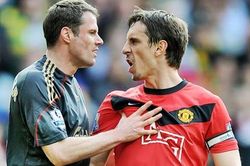 Gary Neville trở lại Twitter chỉ để…. mắng Carragher vì bị Usain Bolt vượt qua và ghi bàn