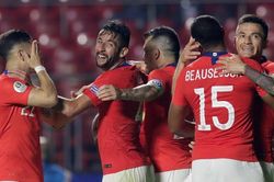Video Nhật Bản 0-4 Chile: 'Samurai xanh' thảm bại trong trận ra quân