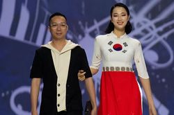 NTK Đỗ Trịnh Hoài Nam mở màn ASEAN Week 2019 ấn tượng với 'Flower dream'