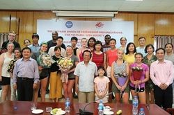 Học sinh Mỹ trải nghiệm thực tế tại Việt Nam