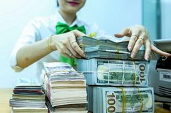 Lòng vòng tìm lãi từ ngoại tệ