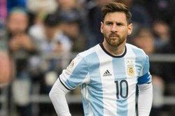 Thua thảm Colombia, Messi 'dạy dỗ' đồng đội ngay trong phòng thay đồ