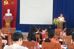 Tập huấn nghiệp vụ tuyên truyền cho cán bộ hội phụ nữ