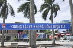 Cán bộ, công chức phải nêu gương: 'Không lái xe khi đã uống rượu bia'
