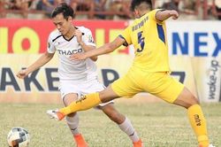 Lượt đi V-League 2019: HAGL, Viettel khủng hoảng vì 'trẻ người non dạ'