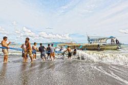 Tàu Philippines bị đâm chìm: Philippines sẽ triệu Đại sứ Trung Quốc