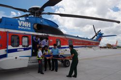Cấp cứu chiến sĩ tại Trường Sa về đất liền bằng trực thăng