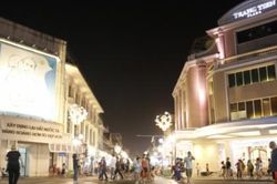 Hiệu quả bất ngờ từ việc lắp camera giấu kín, 'phạt nguội' hành vi xả rác trên phố đi bộ