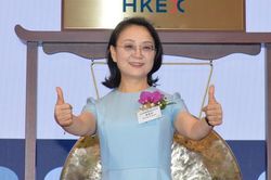 Cựu giáo viên Hóa học trở thành nữ tỉ phú tự thân giàu nhất châu Á