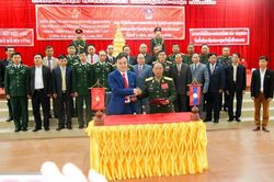 Tiễn đưa hài cốt liệt sỹ quân tình nguyện Việt Nam hy sinh tại Lào
