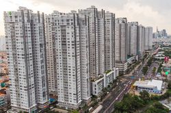 Cử tri lo lắng khi hàng loạt chung cư mọc lên ở đường Nguyễn Hữu Thọ