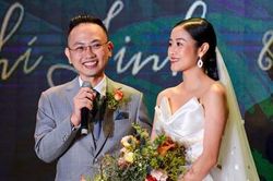 MC Phí Linh: 'Chồng tôi không phải soái ca nhưng vẫn hút hồn'