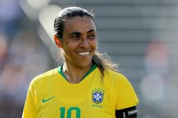 Tuyển thủ Brazil lập kỷ lục ghi bàn ở World Cup