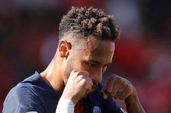 Neymar nhận án phạt nặng ở Champions League