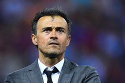 Luis Enrique từ chức HLV trưởng tuyển Tây Ban Nha