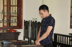 Thanh niên nhận vận chuyển 2 bánh heroin để lấy 25 triệu đồng