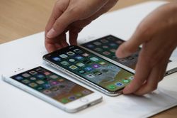 Apple cho ra mắt những chiếc iPhone với kích cỡ lạ vào năm tới