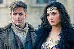 Hé lộ mới về chi tiết trong 'Wonder Woman 1984': Steve Travor còn sống, Maxwell Lord sử hữu sức mạnh của… Thần Đèn