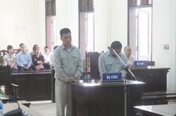 27 năm tù cho 'cặp đôi' mờ mắt vì tiền