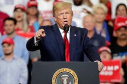 Nhân vật đặc biệt trong đám đông ủng hộ Tổng thống Trump kích hoạt chiến dịch tranh cử