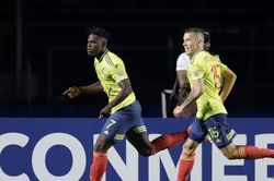 VIDEO Colombia 1-0 Qatar: James Rodriguez, Zapata tỏa sáng cuối trận, Colombia sớm vào tứ kết