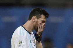 'Argentina là đội bóng vô dụng nhất thế giới, toàn chân gỗ mà thôi'